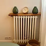 Apartament 2p Calme - Climatisation - 70m Du Metro M4 Barbara - 4 Pers Maximum *