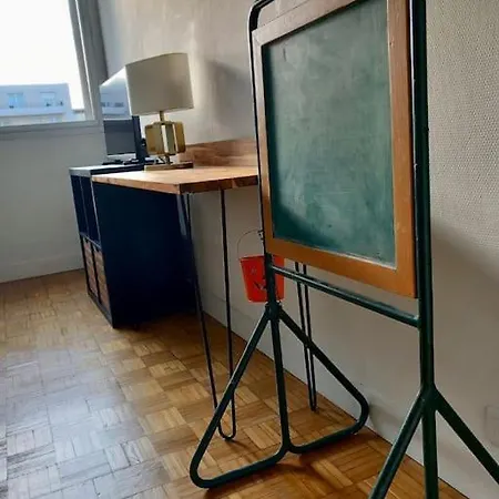 Apartment 2p Calme - Climatisation - 70m Du Metro M4 Barbara - 4 Pers Maximum Montrouge